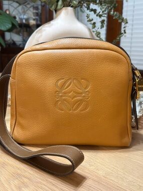 Loewe Vintage Anagram Embossed Camel Gold Leather Camera Shoulder Bag Amazona